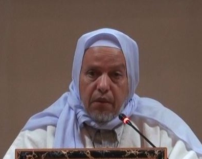 اهتم بالآخرين تكسب قلوبهم