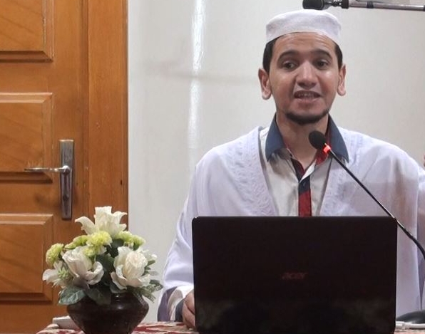 آيات الله تعالى "33"